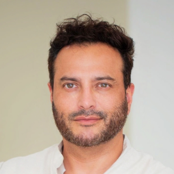 Dr. Jorge Marín